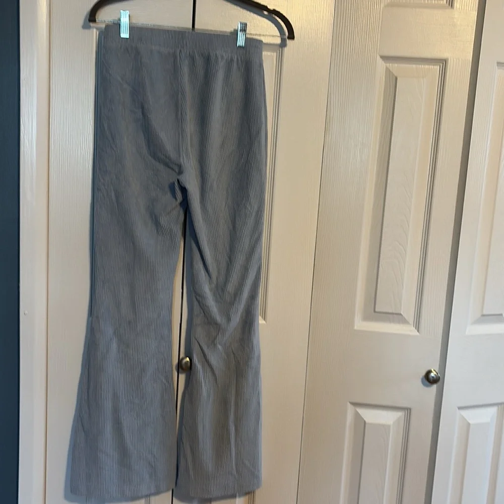 Aerie light blue flare bottom pants size XS regular length - Picture 8 of 9